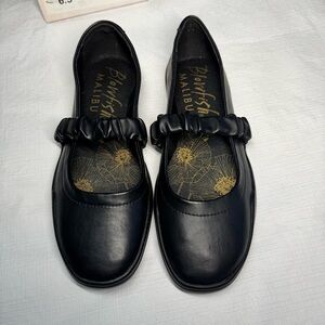 Blowfish Black Slip-On Flats Classic Maryjane